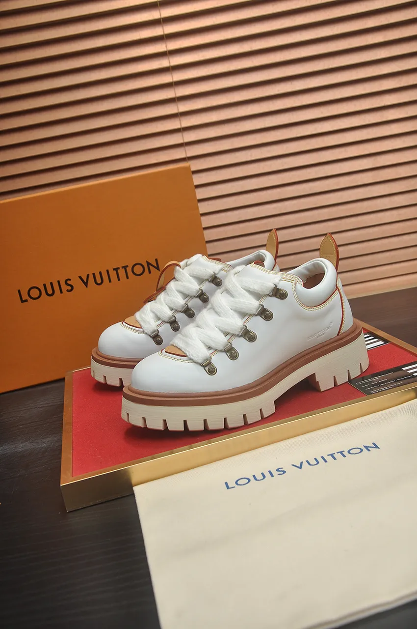 Men's shoes 💰660💶 LV Louis Vuitton 2025 autumn and winter new couple's new style, the original version is developed one to one, retro fashion, handsome and cool mountaineering derby shoes are out of stock 👍 💎 Material: imported first-layer cowhide 💎 Lining: imported lambskin 💎 Outsole: original molded TR non-slip sole 💎 Bottom height: 3.5cm 💎 Shoe size: 35-45 for both men and women